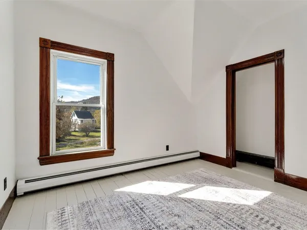 $625,000 | 11 Slapp Hill, Hardwick, VT 05843