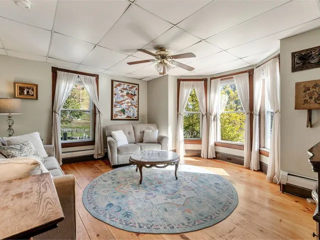 $625,000 | 11 Slapp Hill, Hardwick, VT 05843