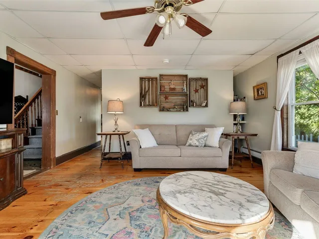 $625,000 | 11 Slapp Hill, Hardwick, VT 05843