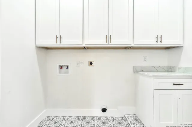 $369,900 | 4939 Driskill Street, San Antonio, TX 78228