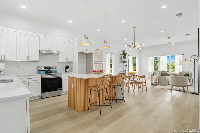 $369,900 | 4939 Driskill Street, San Antonio, TX 78228