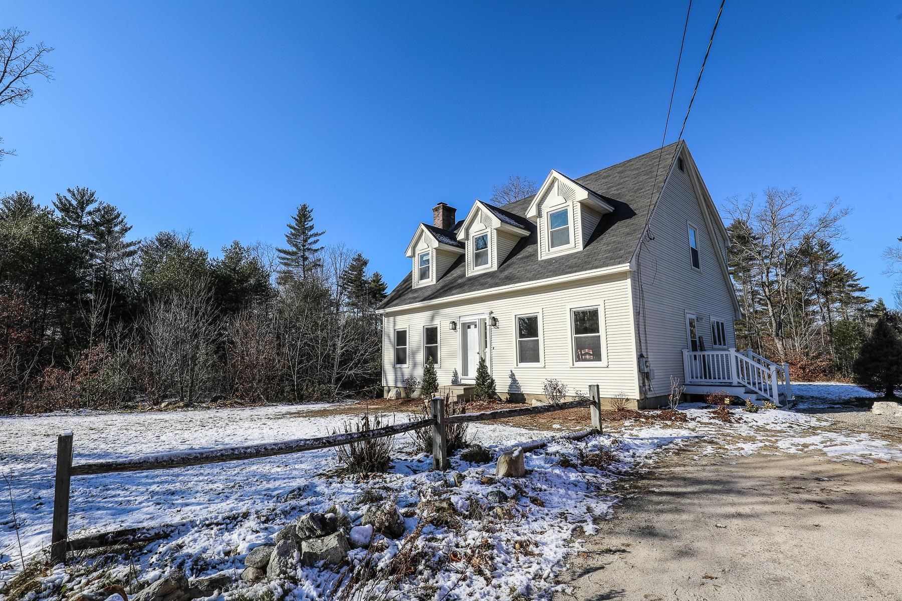 312 Whitehall Road Hooksett, NH 03106 - Photo 3 of 40