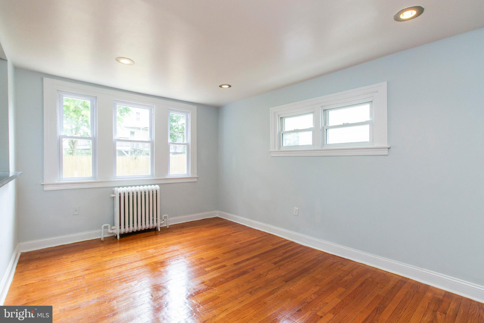 7508 Parkview Road Upper Darby, PA 19082 - Photo 13 of 33 DiningRoom