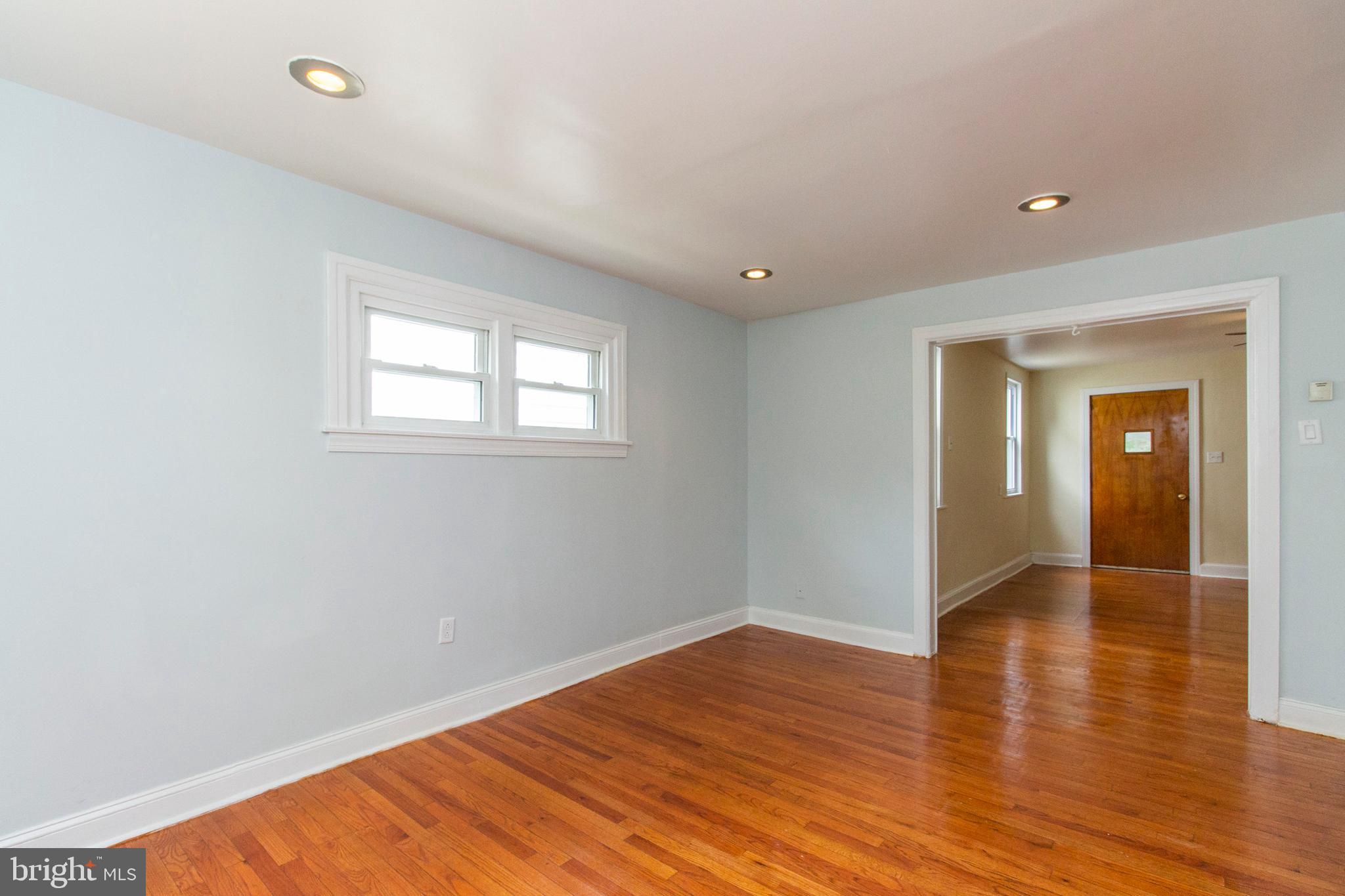 7508 Parkview Road Upper Darby, PA 19082 - Photo 16 of 33 Dining Room