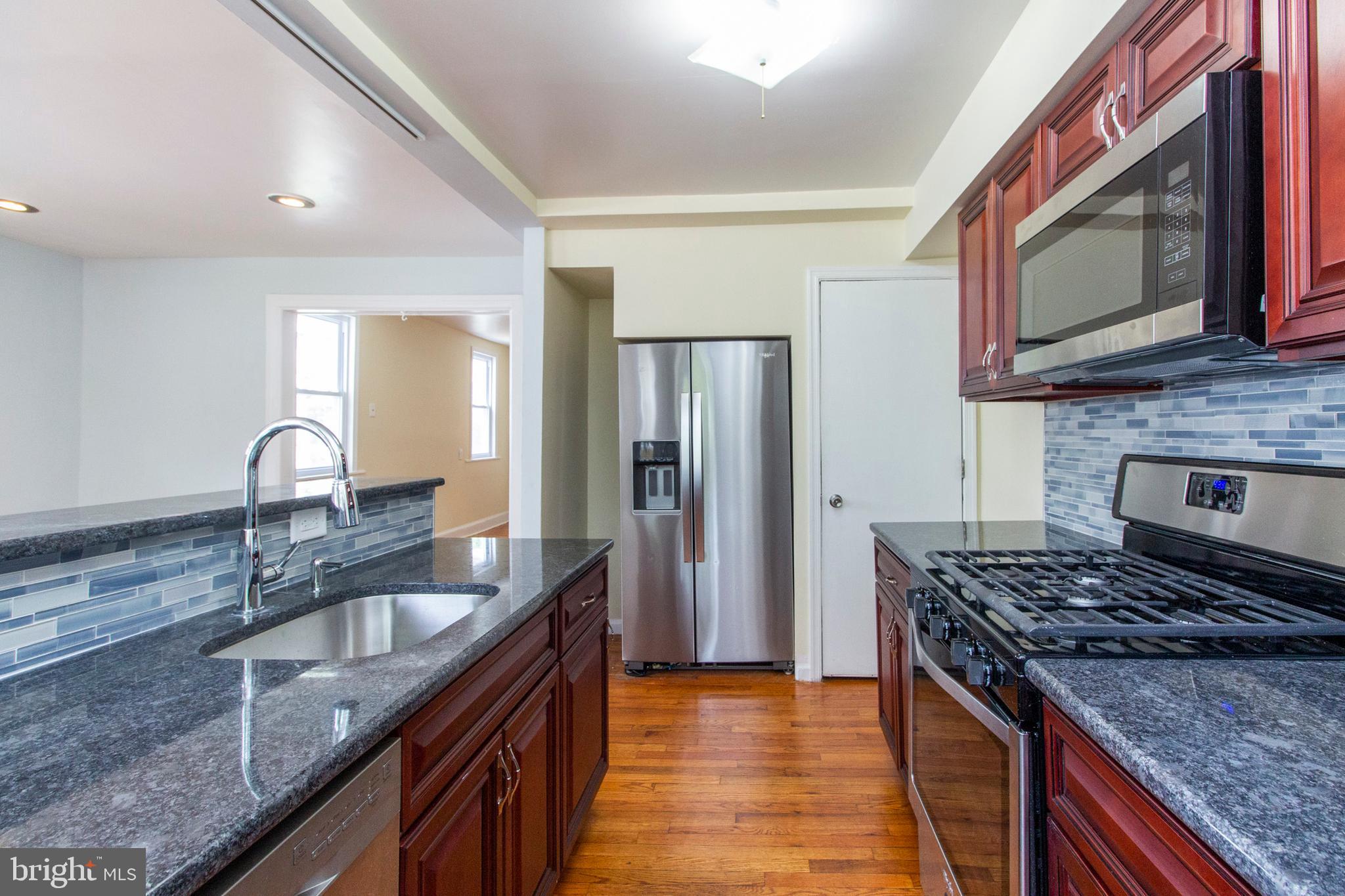 7508 Parkview Road Upper Darby, PA 19082 - Photo 20 of 33 Kitchen