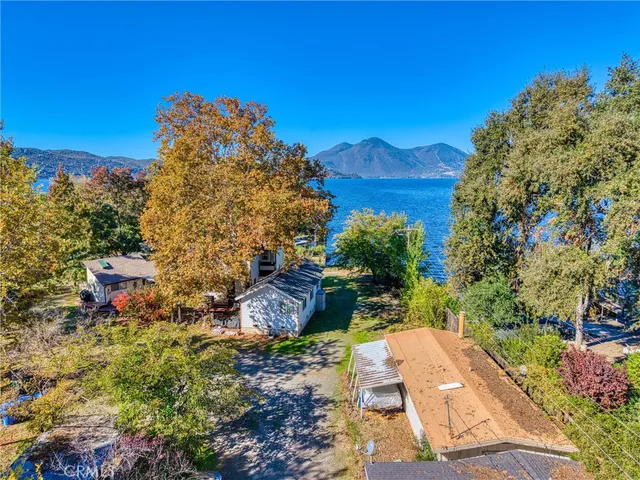 a view of a pathway with a yard