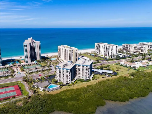 $3,295 | 1480 Gulf Boulevard, Unit 308, Clearwater Beach, FL 33767