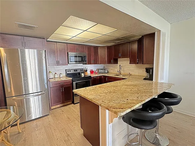 $3,295 | 1480 Gulf Boulevard, Unit 308, Clearwater Beach, FL 33767