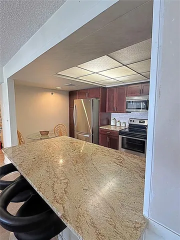 $3,295 | 1480 Gulf Boulevard, Unit 308, Clearwater Beach, FL 33767