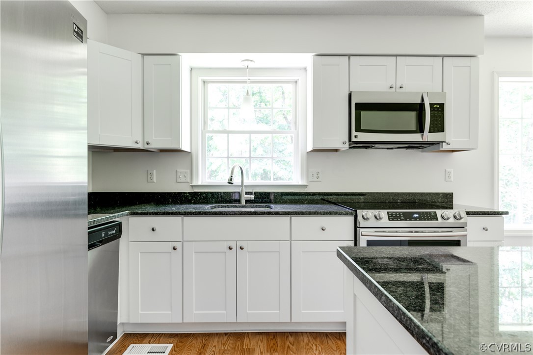 6806 Hedges Road Richmond, VA 23224 - Photo 6 of 25 Gallery Image 6