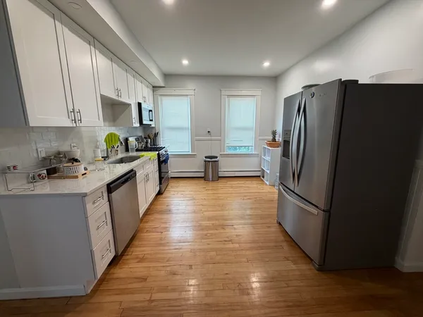 $2,500 | 7 Wyman Street, Unit 2, Worcester, MA 01610