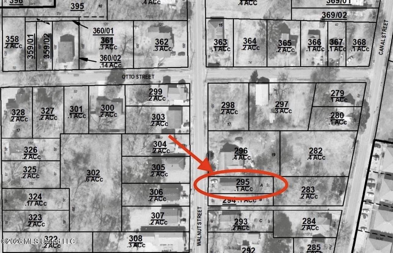 353 Walnut Street Canton, MS 39046 - Photo 17 of 22 IMG_7088 2