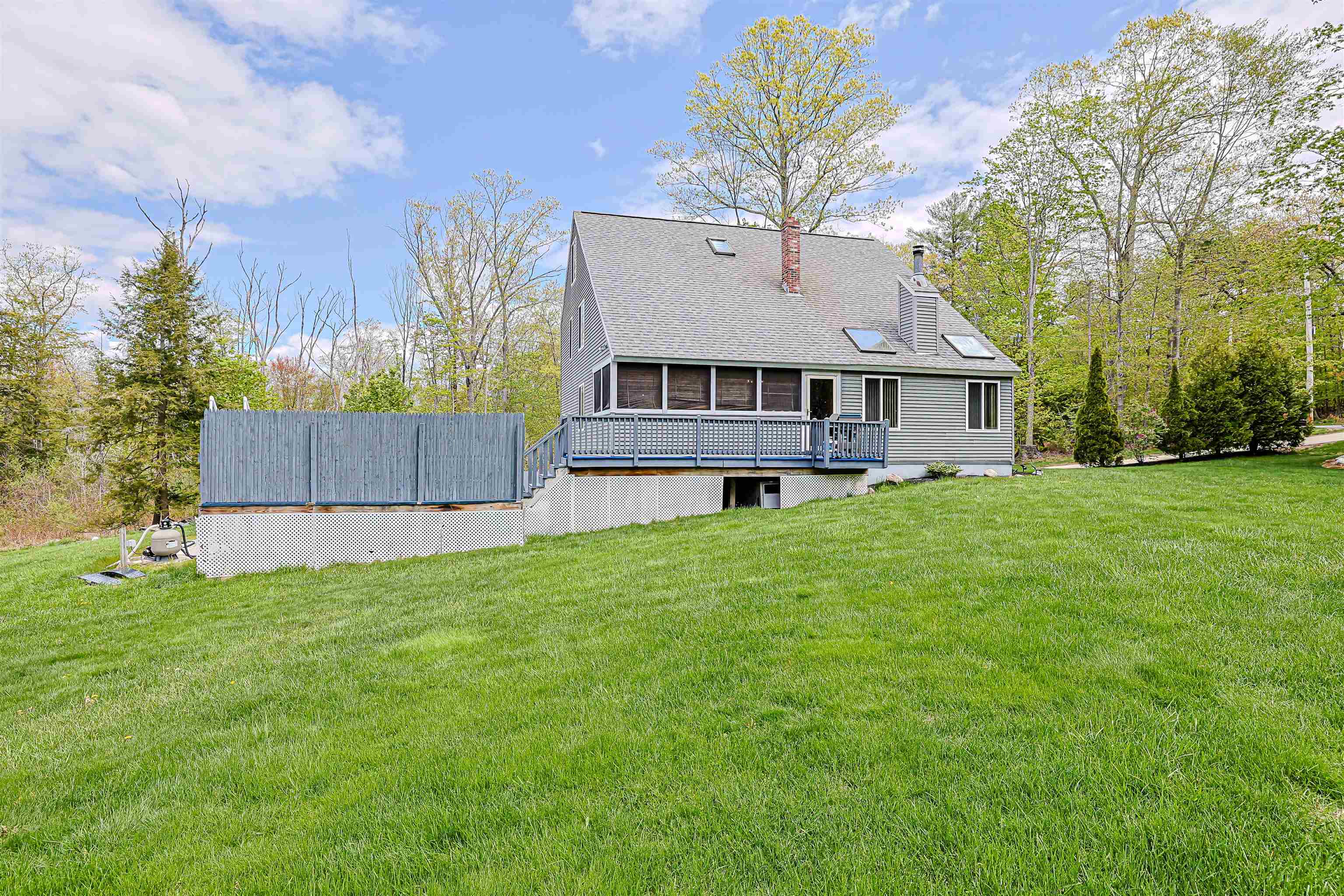 146 Wheel Wright Road Hampstead, NH 03841 - Photo 2 of 35