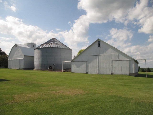 814 North 3450th Road Utica, IL 61373 - Photo 10 of 11 Gallery Image 10