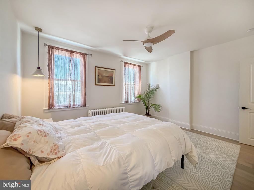 213 New Brook Street Bristol, PA 19007 - Photo 22 of 37 a bedroom with a bed and a window