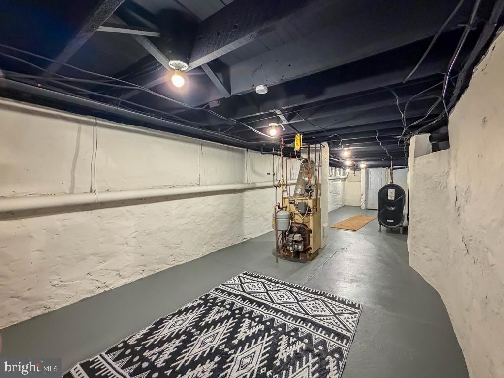 213 New Brook Street Bristol, PA 19007 - Photo 29 of 37 a view of a garage