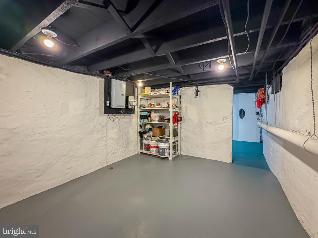 213 New Brook Street Bristol, PA 19007 - Photo 31 of 37 a view of empty room with refrigerator