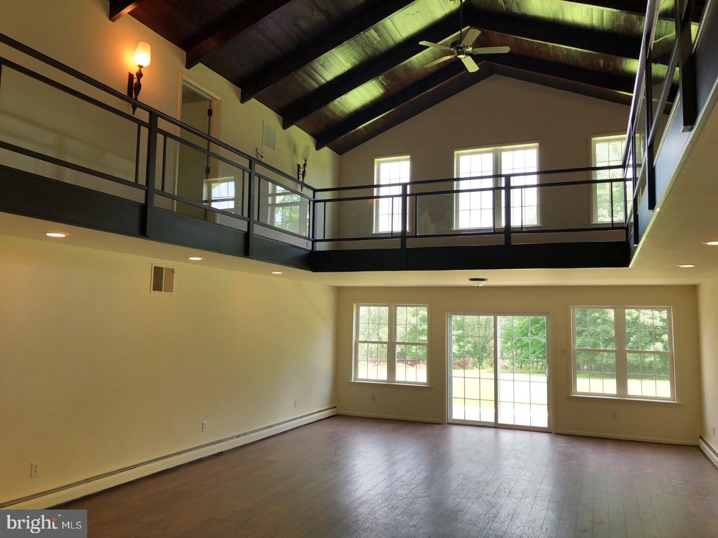 511 Kolb Road Spring City, PA 19475 - Photo 8 of 25 Great Room
