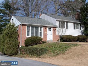 128 Longview Drive Springfield, PA 19064 - Photo 1 of 12 Gallery Image 1