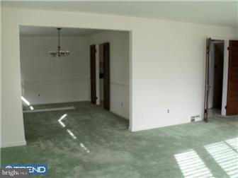 128 Longview Drive Springfield, PA 19064 - Photo 6 of 12 Gallery Image 6
