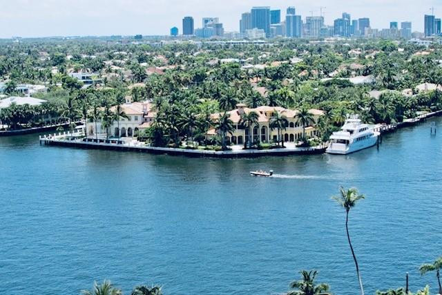 336 North Birch Road, Unit 14A Fort Lauderdale, FL 33304 - Photo 2 of 24 Photo 2