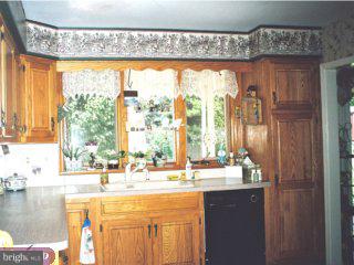 1833 Rowland Road Abington, PA 19001 - Photo 4 of 6 Gallery Image 4