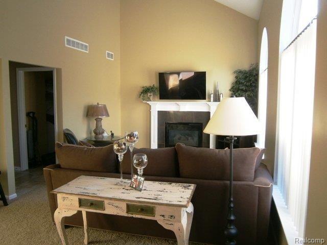 4838 Carrington Drive Rochester, MI 48306 - Photo 13 of 20 4838 Carrington 018.JPG