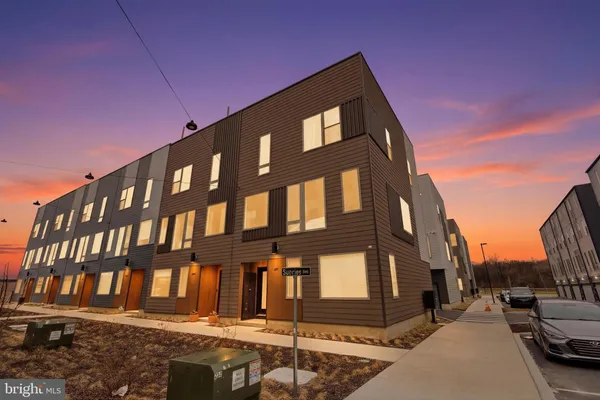 $815,000 | 3011 Sunrise Walk, Philadelphia, PA 19125