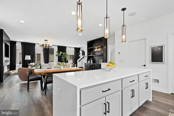 $815,000 | 3011 Sunrise Walk, Philadelphia, PA 19125