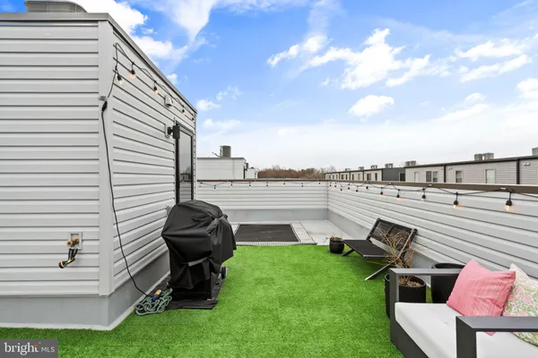 $815,000 | 3011 Sunrise Walk, Philadelphia, PA 19125