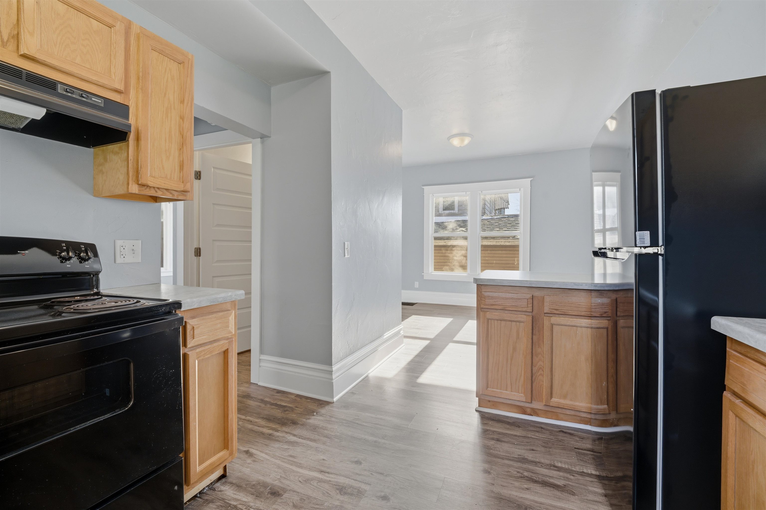 513 Evans Street Oshkosh, WI 54901 - Photo 10 of 21