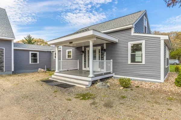 $3,200 | 8 Pluff Avenue, Unit 1, North Reading, MA 01864