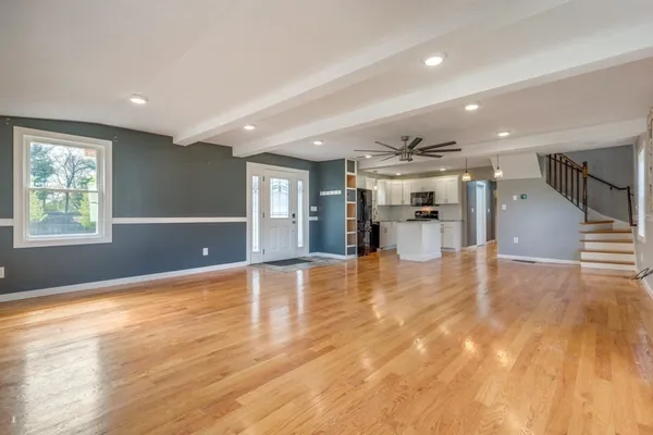 $3,200 | 8 Pluff Avenue, Unit 1, North Reading, MA 01864