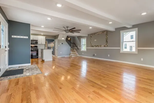 $3,200 | 8 Pluff Avenue, Unit 1, North Reading, MA 01864