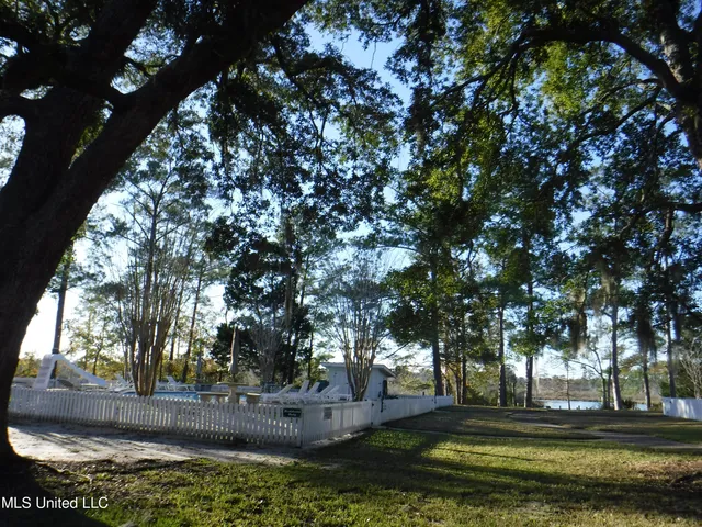 $85,000 | 25 Devils Elbow, Diamondhead, MS 39525