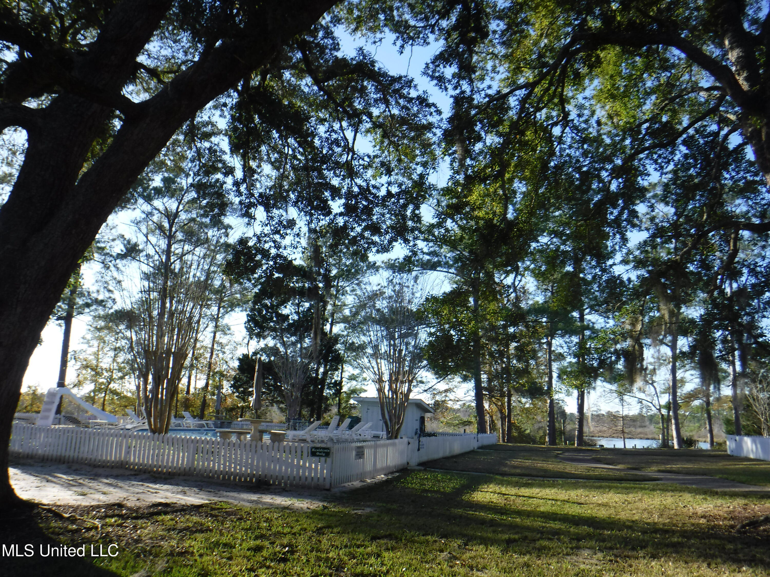 25 Devils Elbow Diamondhead, MS 39525 - Photo 2 of 10 3CA91190-5D62-4CEA-8A16-656EF43F8B03