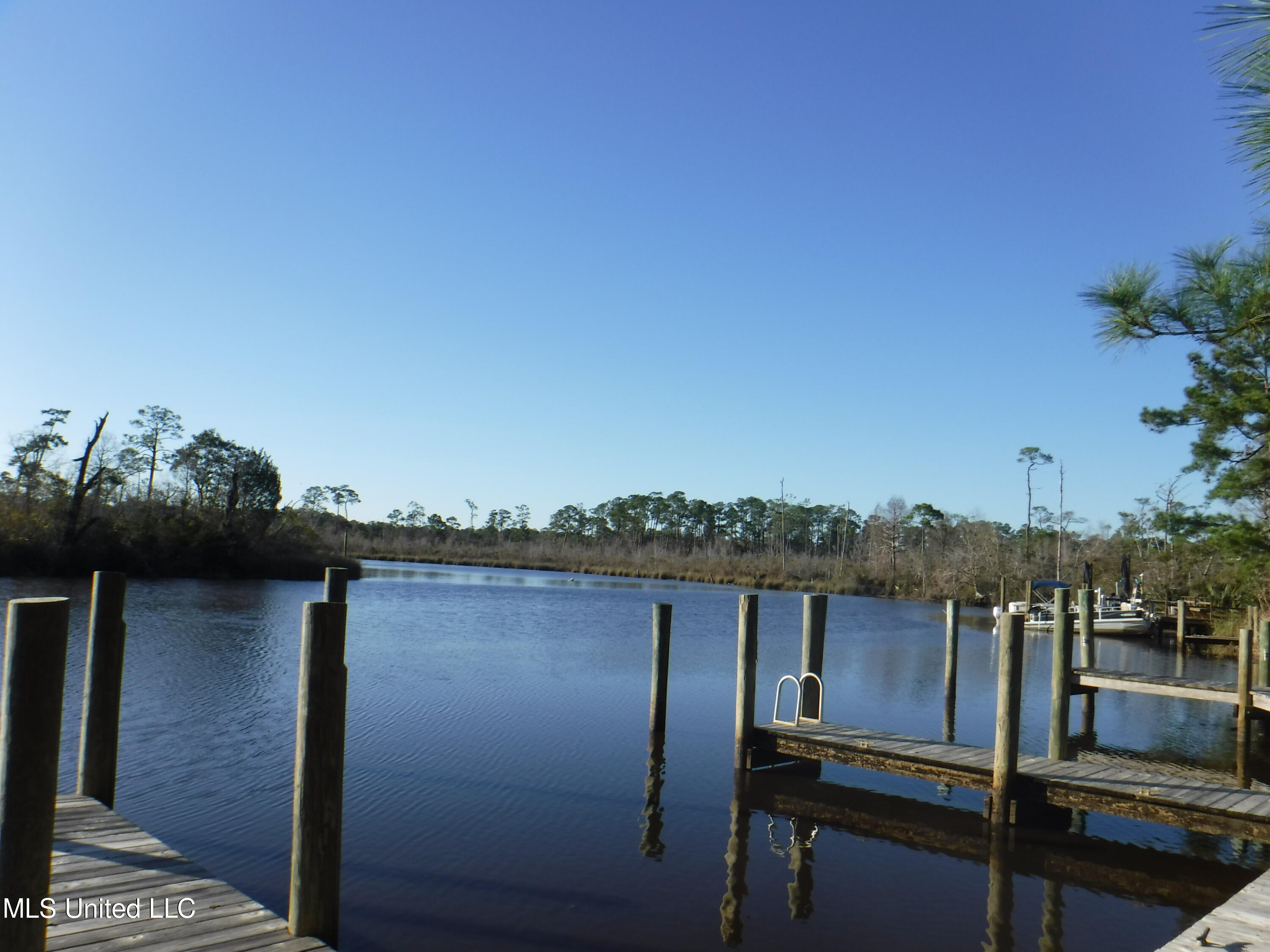 25 Devils Elbow Diamondhead, MS 39525 - Photo 4 of 10 4FCF122E-EE69-49B0-B12F-FE362814F129