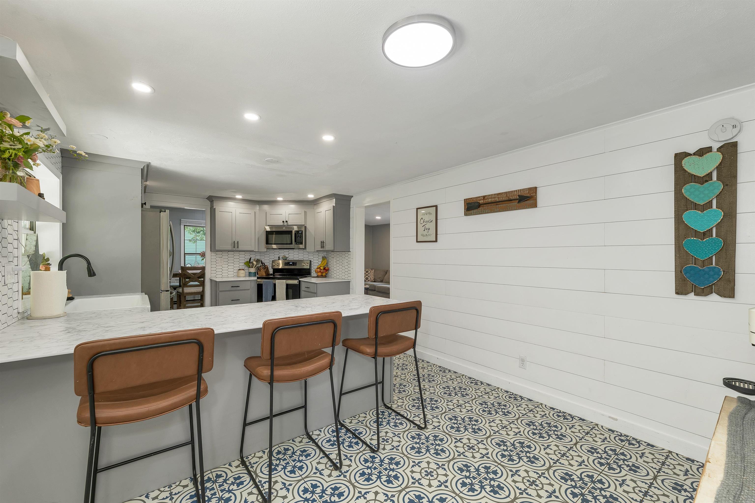 165 South Shore Road New Durham, NH 03855 - Photo 3 of 41
