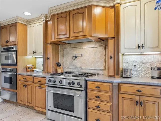 $1,900,000 | 2197 Willow Creek Road, Camdenton, MO 65020