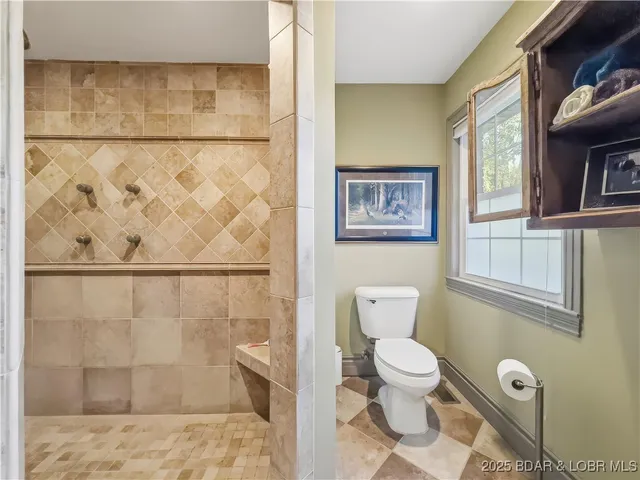 $1,900,000 | 2197 Willow Creek Road, Camdenton, MO 65020