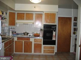 268 Glendale Road Havertown, PA 19083 - Photo 3 of 6 Gallery Image 3