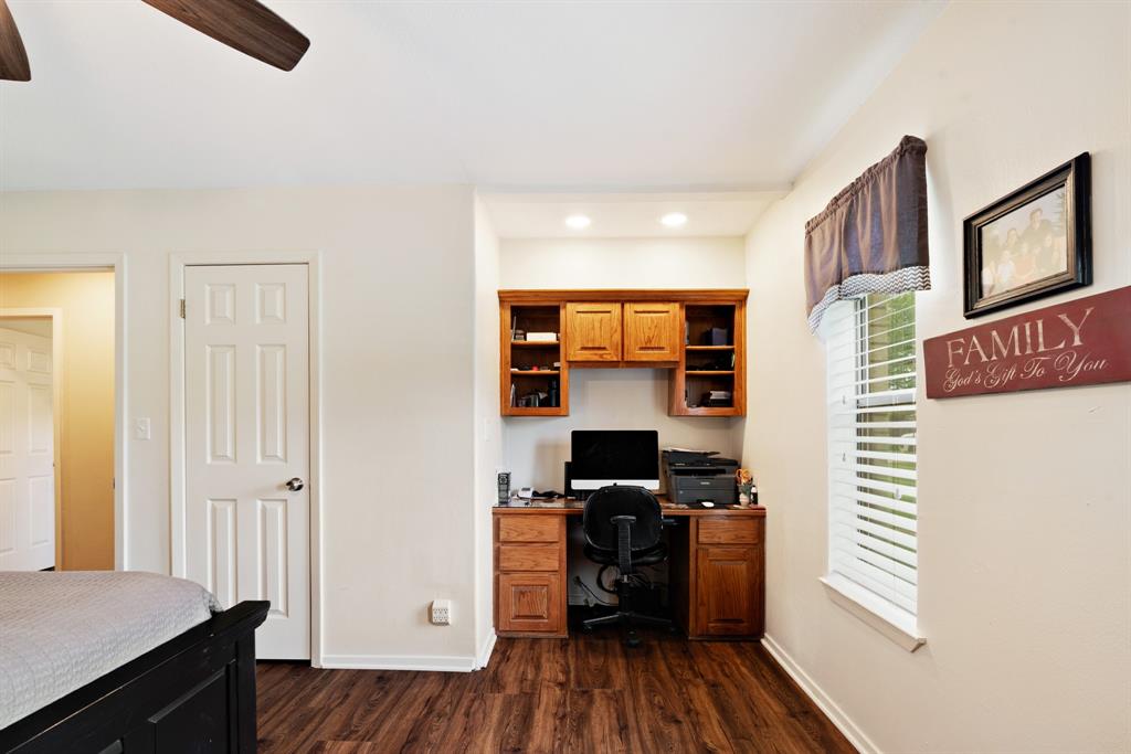 325 Key West Road Reno, TX 75462 - Photo 13 of 18