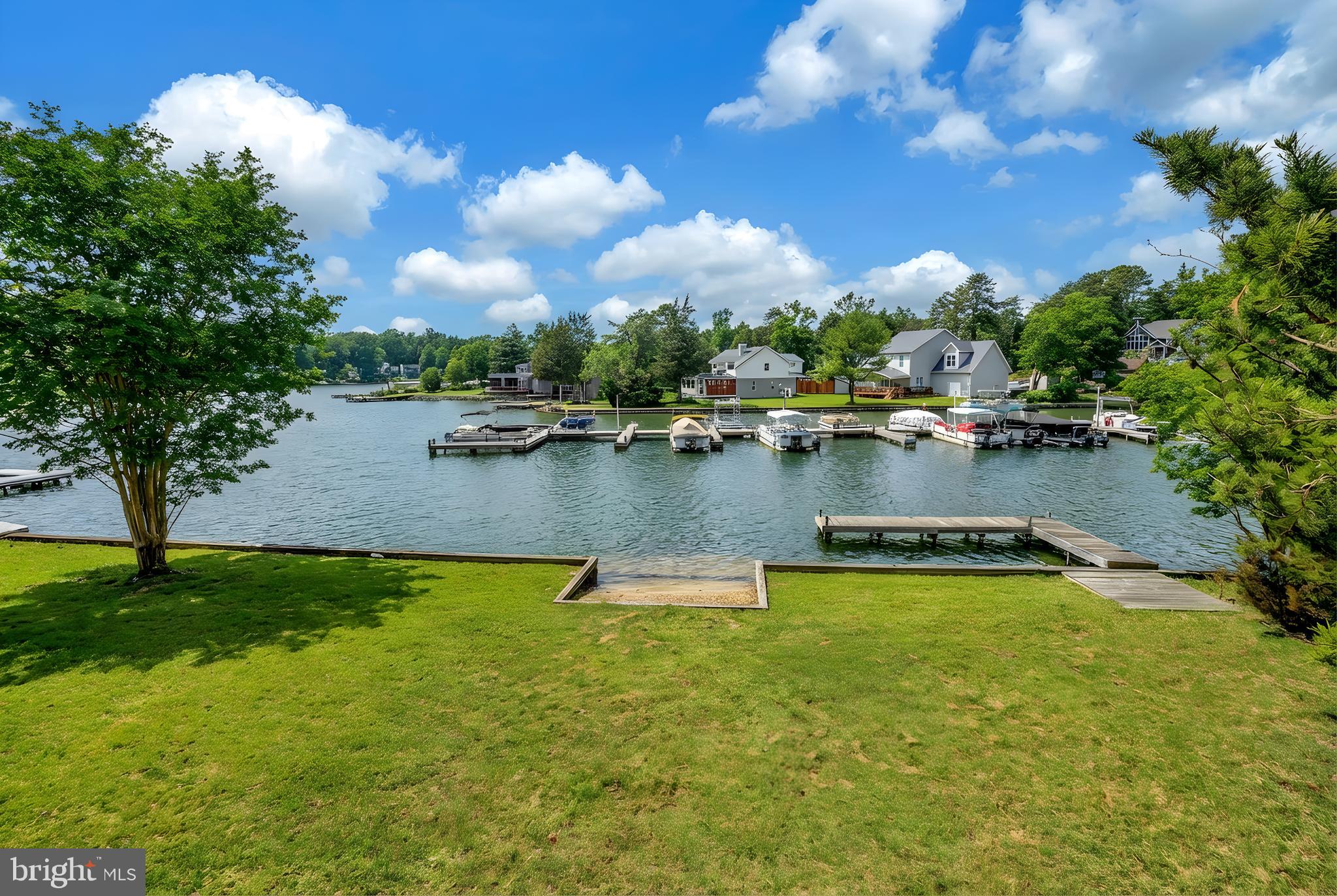 248 Washington Street Locust Grove, VA 22508 - Photo 5 of 118 125 Ft of waterfront on a quiet cove near Marina.