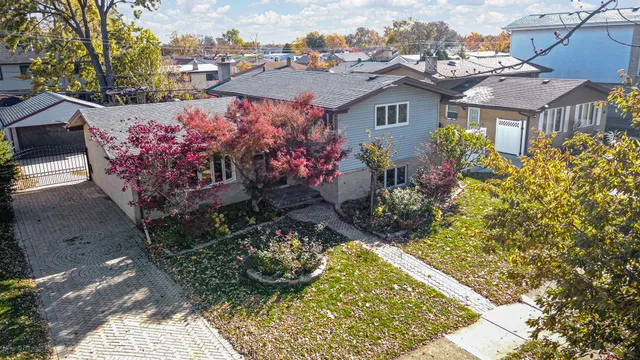 $499,990 | 9043 Oriole Avenue, Morton Grove, IL 60053