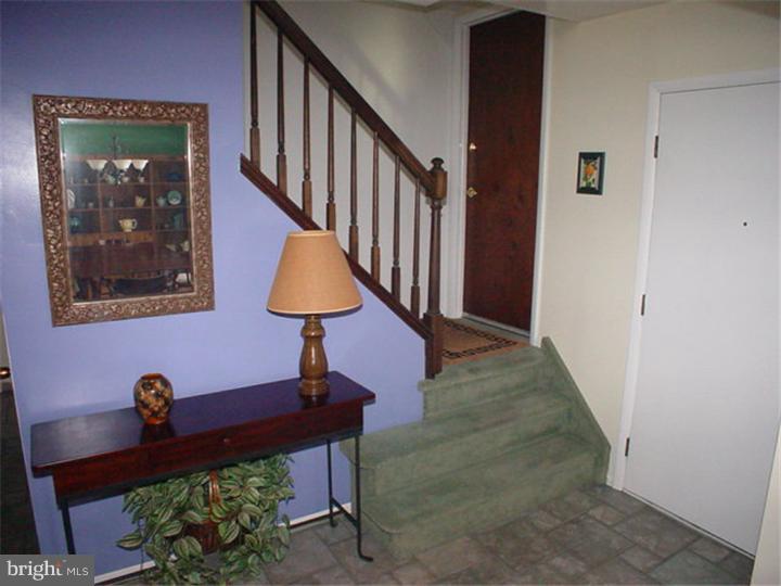 115 Burning Tree Road Deptford, NJ 08096 - Photo 2 of 25 Foyer