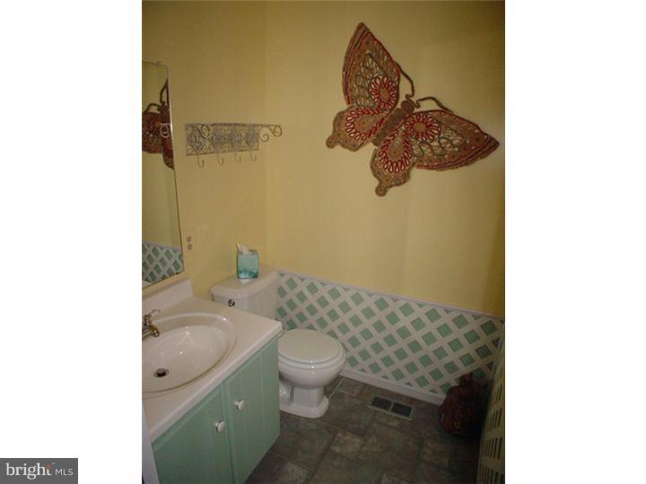 115 Burning Tree Road Deptford, NJ 08096 - Photo 14 of 25 Bathroom