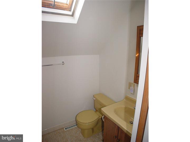 115 Burning Tree Road Deptford, NJ 08096 - Photo 17 of 25 Bathroom