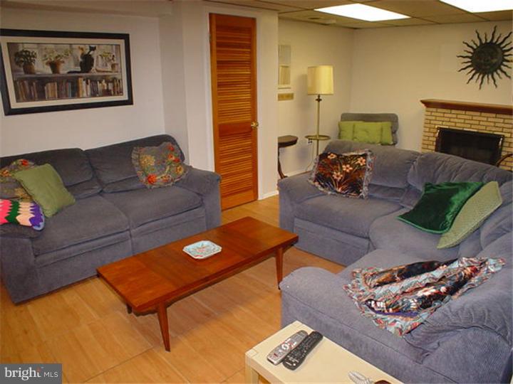 115 Burning Tree Road Deptford, NJ 08096 - Photo 18 of 25 Family Room
