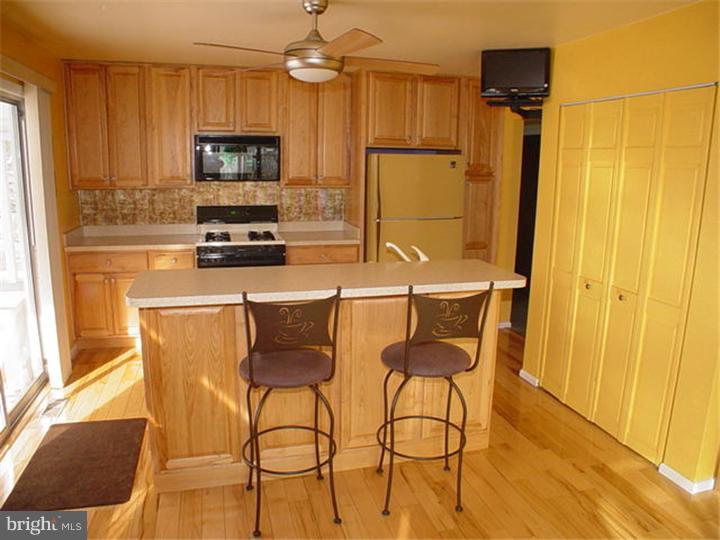 115 Burning Tree Road Deptford, NJ 08096 - Photo 7 of 25 Kitchen
