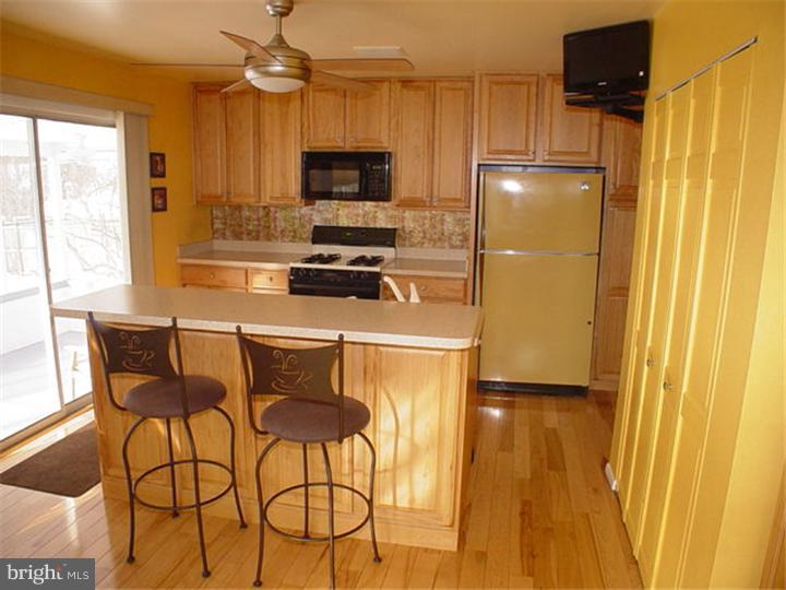 115 Burning Tree Road Deptford, NJ 08096 - Photo 8 of 25 Kitchen